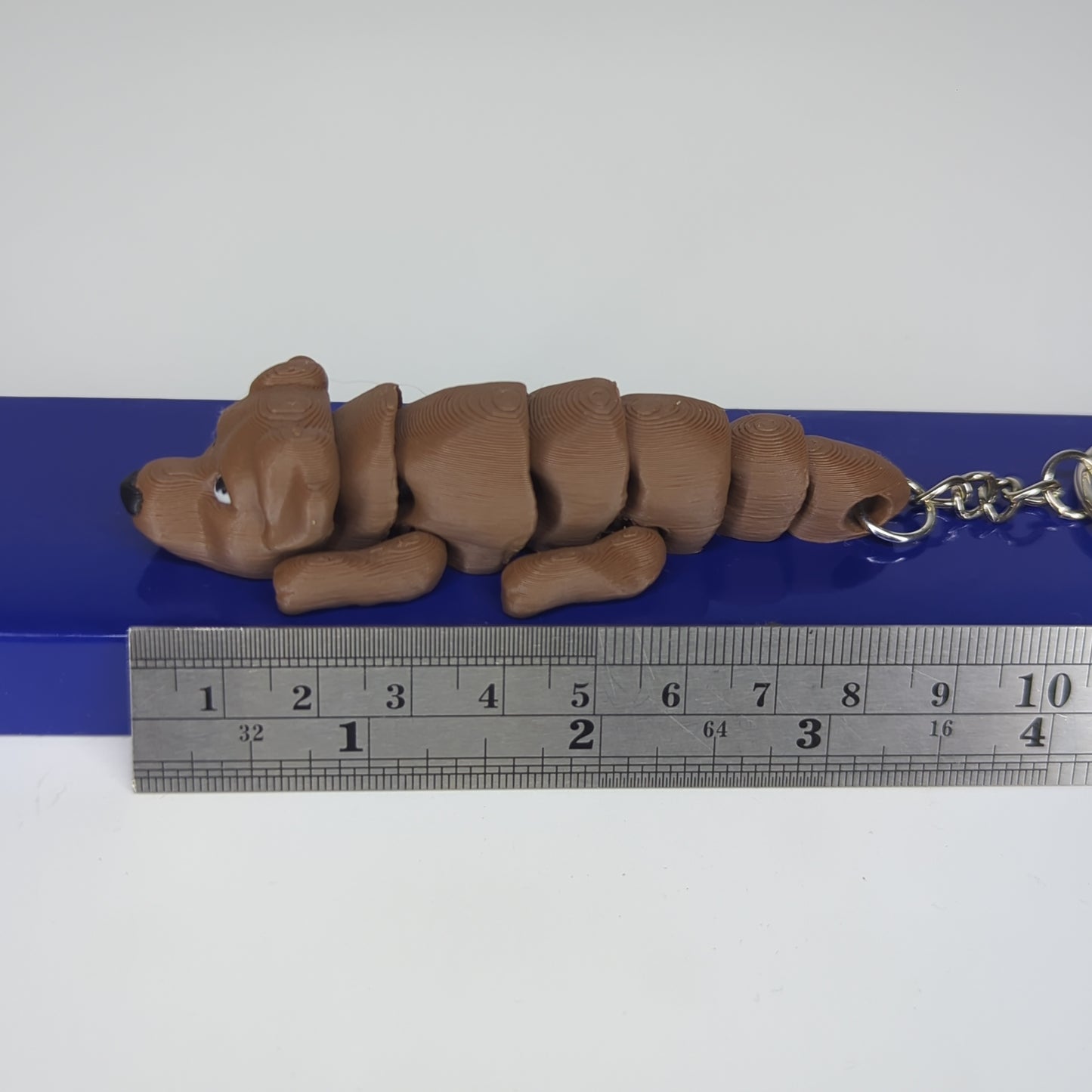 Chocolate lab flexi keychain