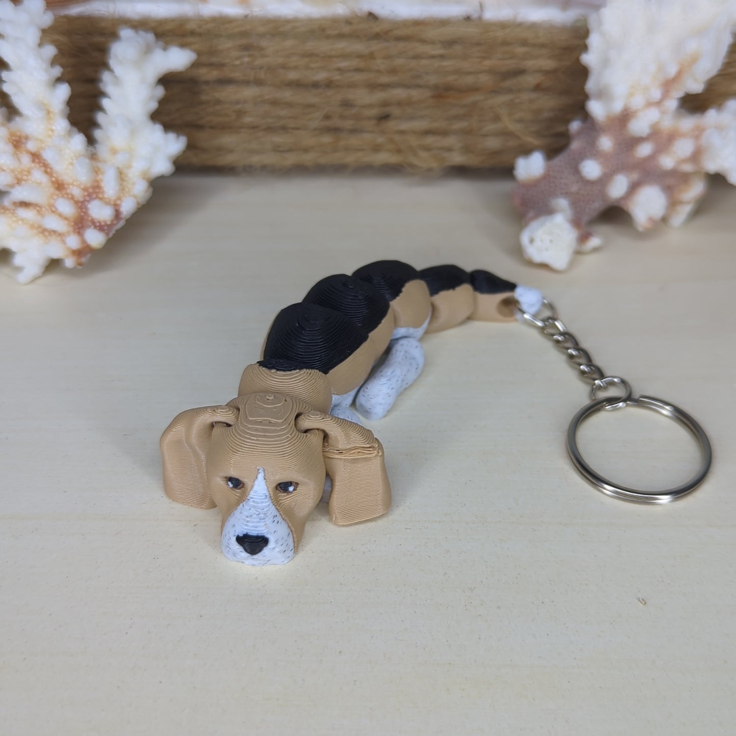 Beagle flexi keychain