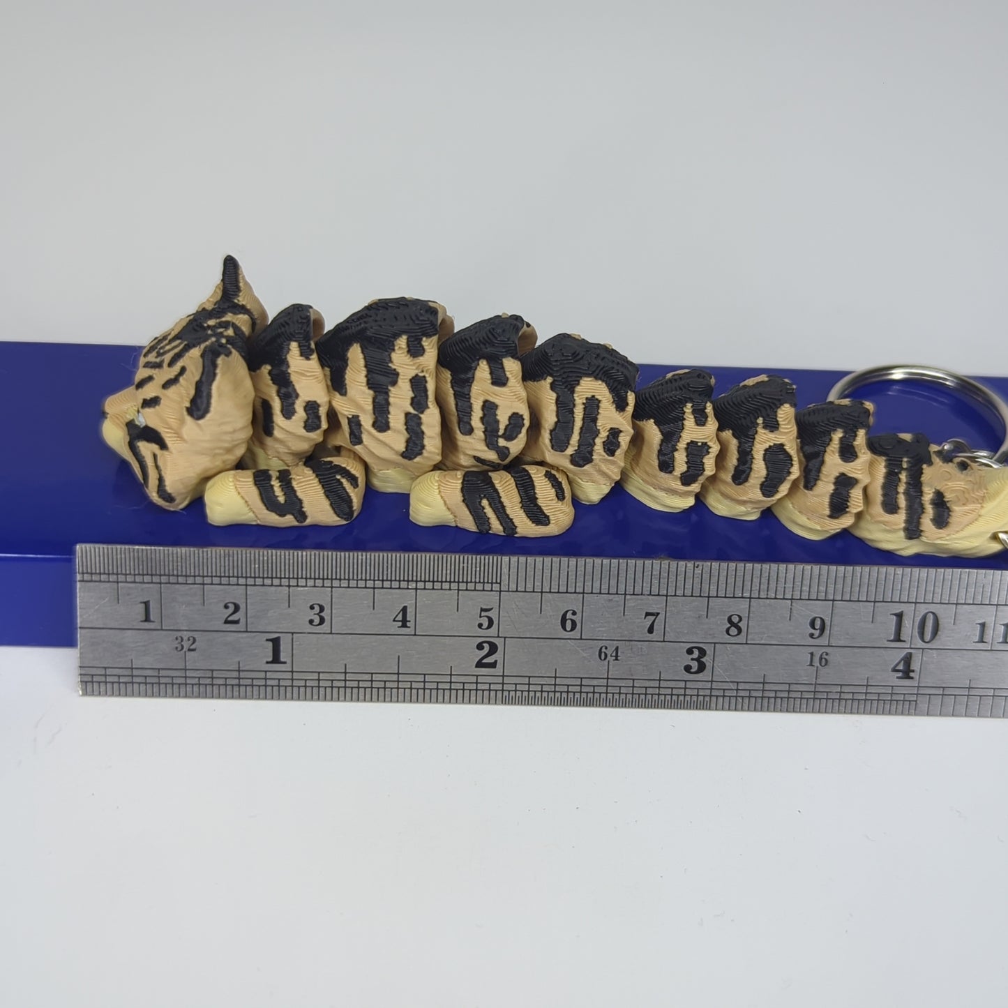 Maine Coon light brown flexi keychain