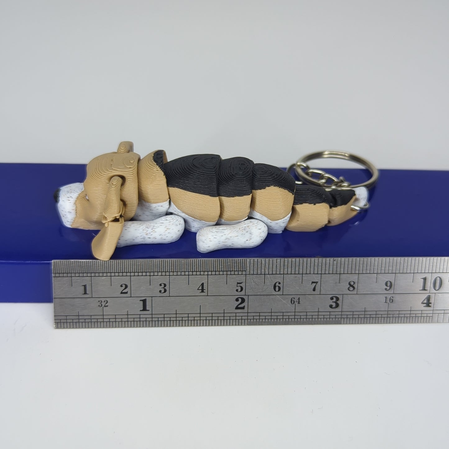 Beagle flexi keychain